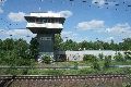 Eisenbahnfahrt, Linksseitig von Bahnhof Mitte bis Heidenau