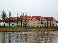 Spaziergang zwischen Pieschen-Flügelwegbrücke, längs der Elbe