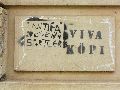 Graffitis-Schriften und Blütenfarben