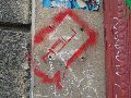 Graffitis-Schriften und Blütenfarben