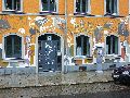 Graffitis-Schriften und Blütenfarben