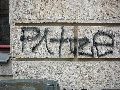 Graffitis-Schriften und Blütenfarben
