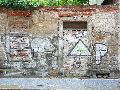 Graffitis-Schriften und Blütenfarben