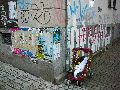 Graffitis-Schriften und Blütenfarben