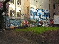 Graffitis-Schriften und Blütenfarben