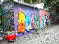 Graffitis-Schriften und Blütenfarben