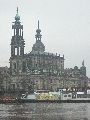 Längs der Elbe von der Marienbrücke zur Albertbrücke