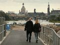  Die Pieschener Hafenstadtlandschaft von der Neuen Molebrücke aus gesehen