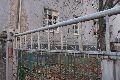Zuerst zog das Kaiserliche Heer ein, dann folgte die Reichswehr, dann kamen  die Russischen Soldaten, Kaserne in Übigau Heute
