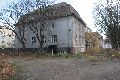 Zuerst zog das Kaiserliche Heer ein, dann folgte die Reichswehr, dann kamen  die Russischen Soldaten, Kaserne in Übigau Heute